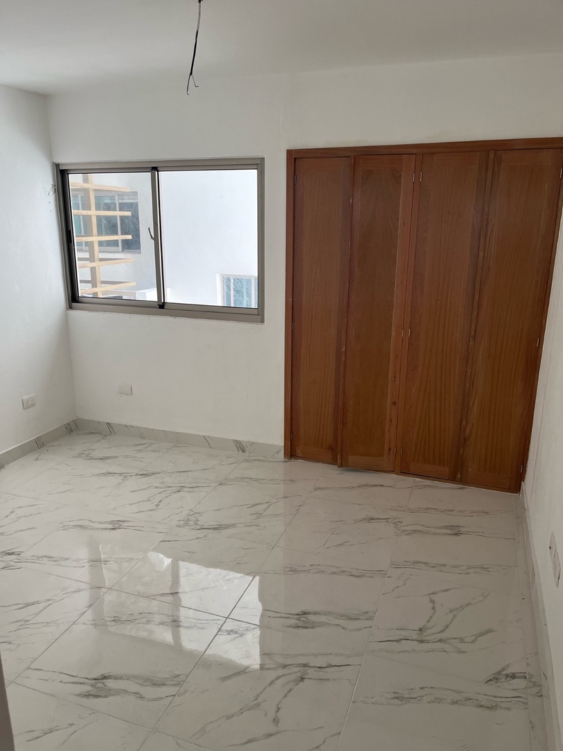 apartamentos - Vendo apto en Los cacicazgos 
Nuevo 199. Mt2. 275,000
 6