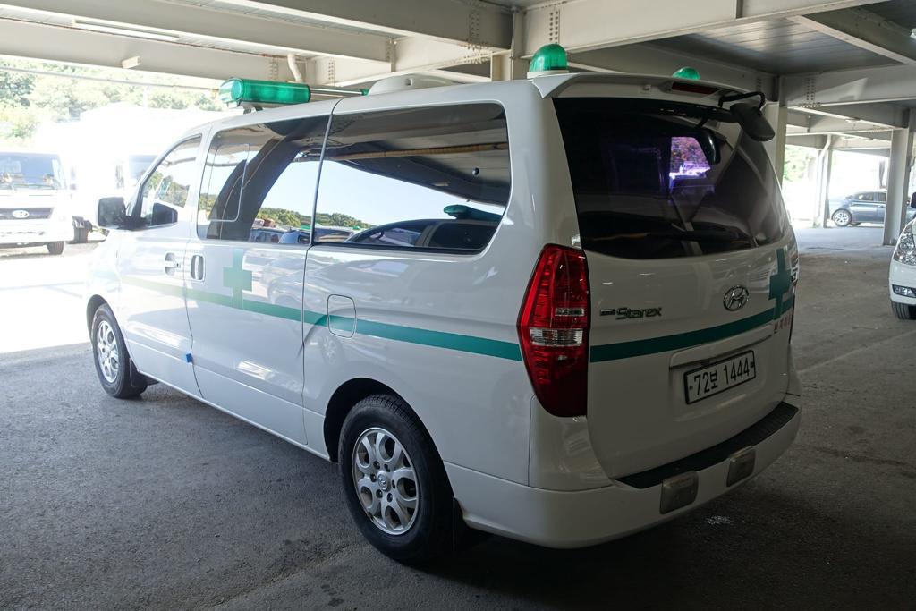 jeepetas y camionetas - 2014 Hyundai Starex Ambulancia  2