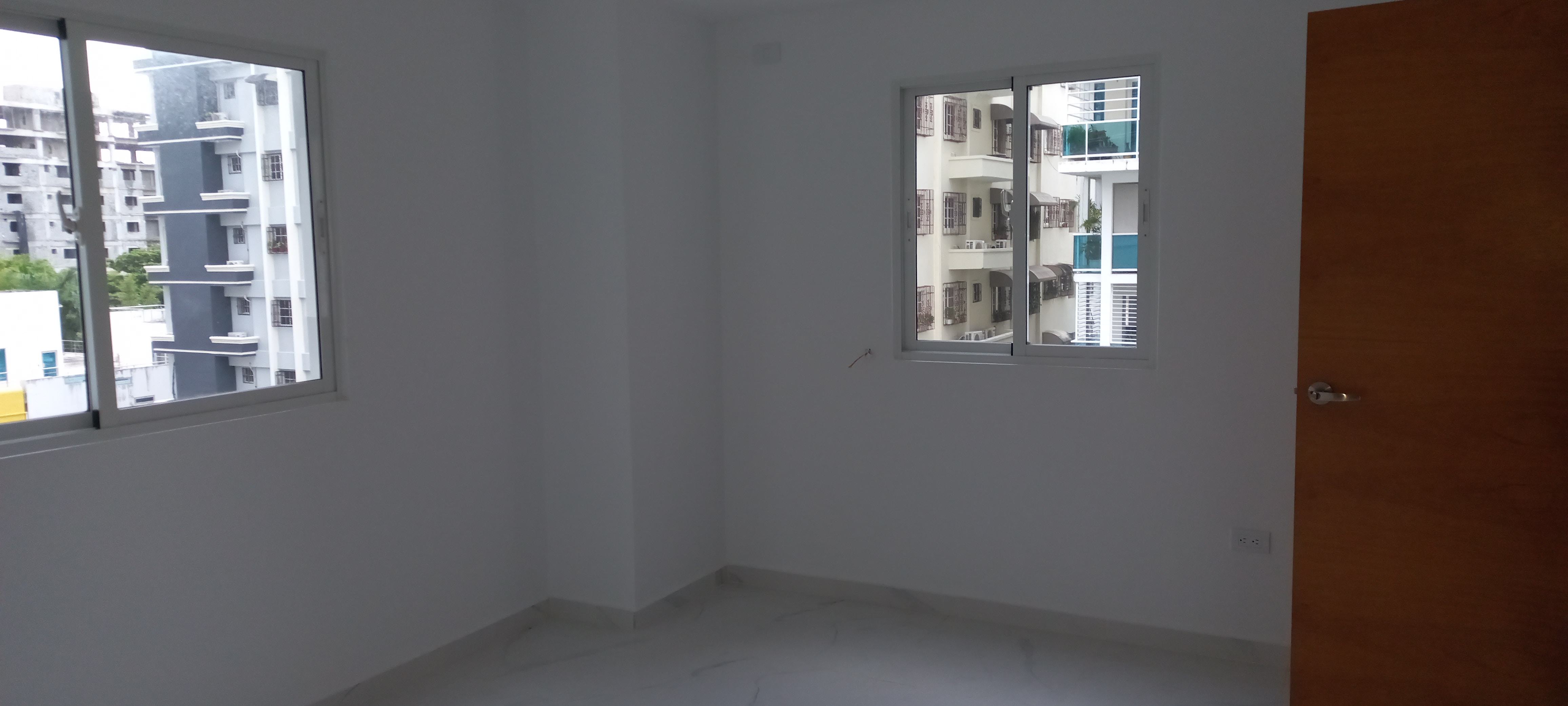 apartamentos - Alquilo 2 hab 125 M2. Evaristo Morales 7