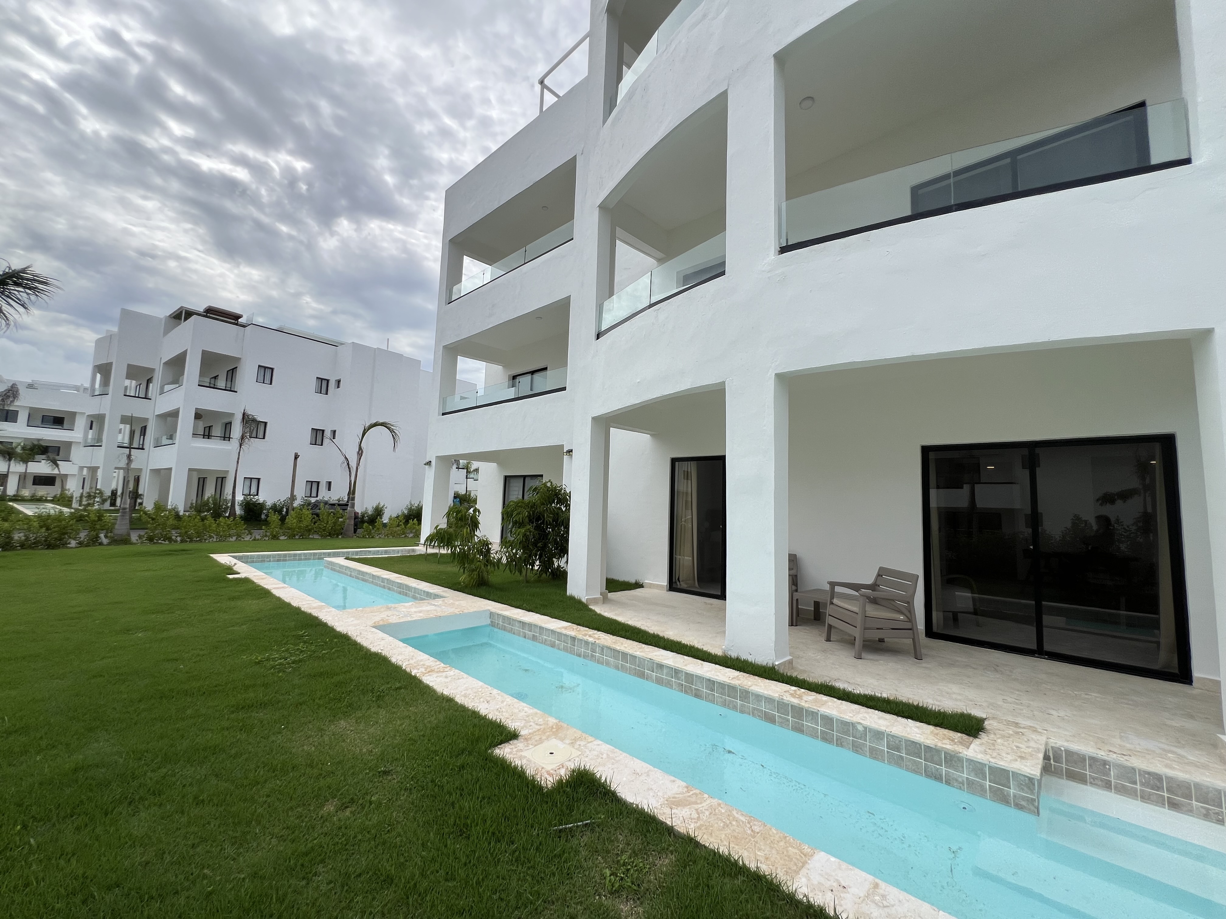 apartamentos - Renta Nuevo Apartamento con swim up White Sands Ba 8