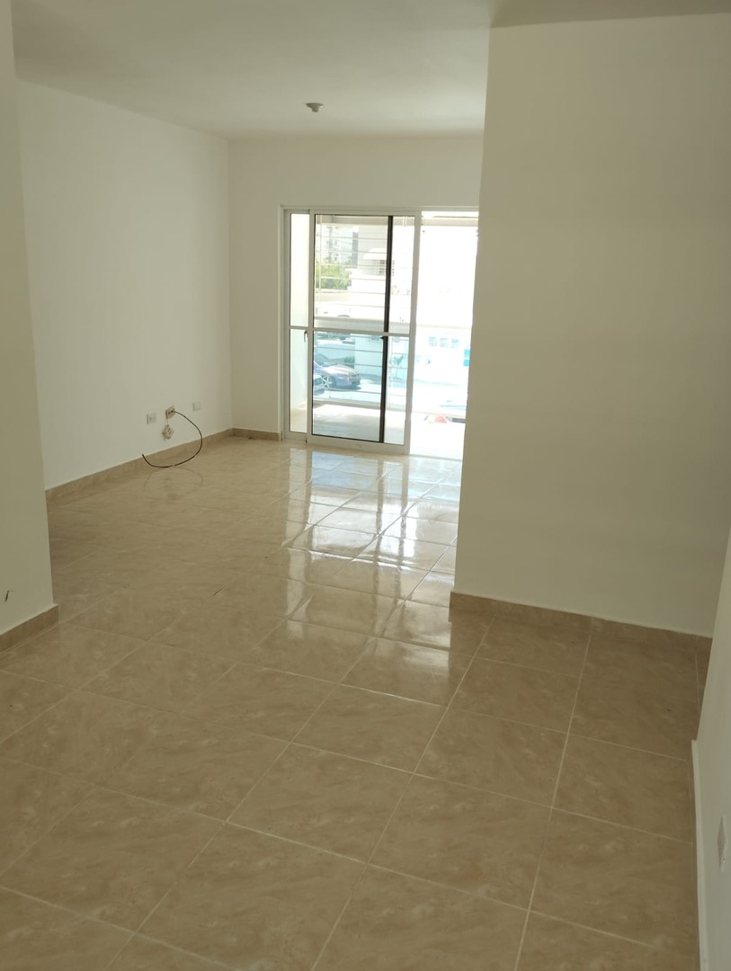 apartamentos - Apartamento 2do. Piso, bien bonito, con aires Aut. San Isidro, M. Este, E. L.  9