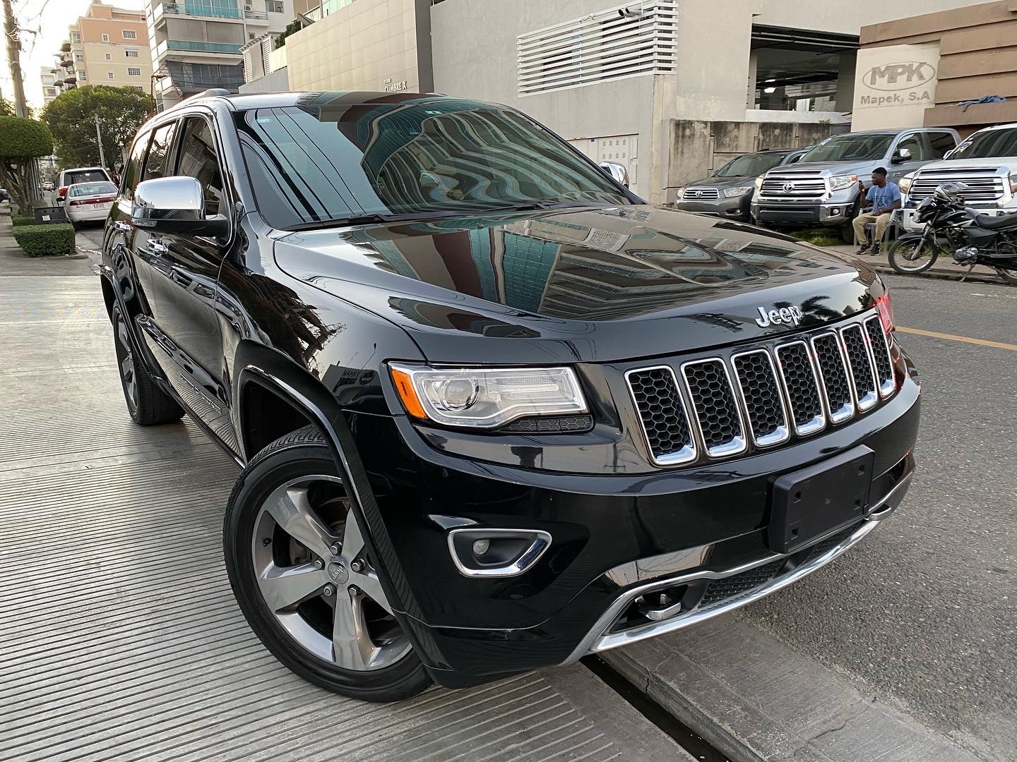 jeepetas y camionetas - Jeep Grand Cherokee Overland 2014 2