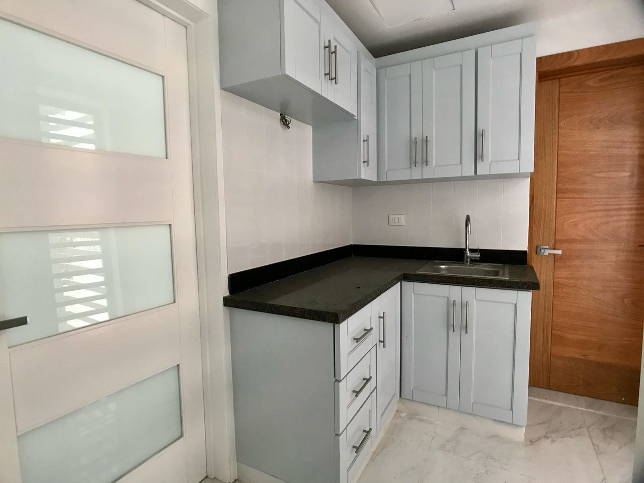 apartamentos - Alquiler con Línea Blanca en Bella Vista 4