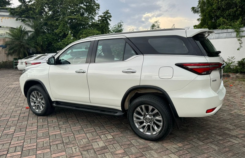 jeepetas y camionetas - Toyota fortuner 2022 3