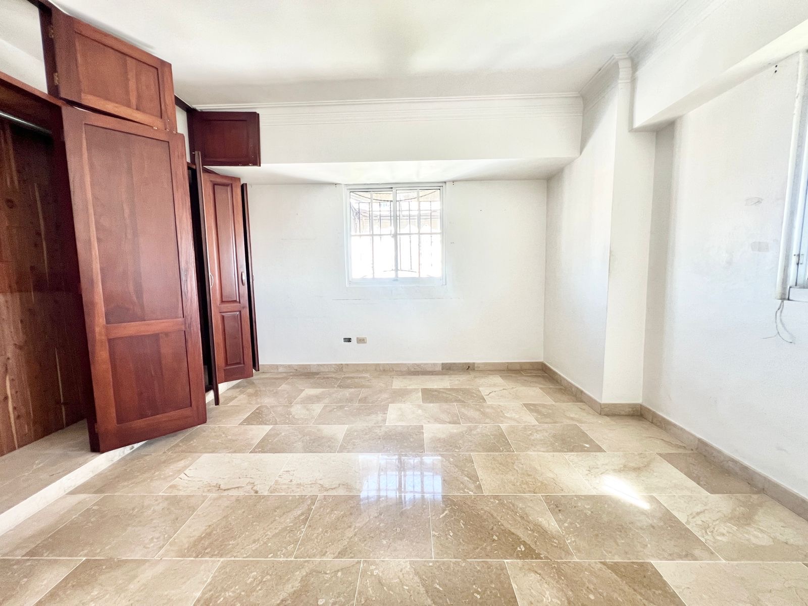 apartamentos - Vendo urbanización real piso 7 tres hab con parque 4