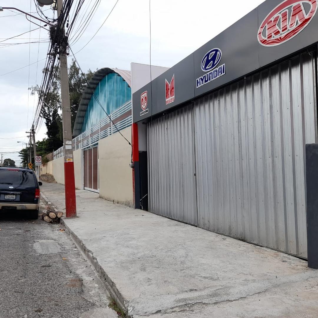 oficinas y locales comerciales - Vendo o rento Nave Industrial Alma Rosa I