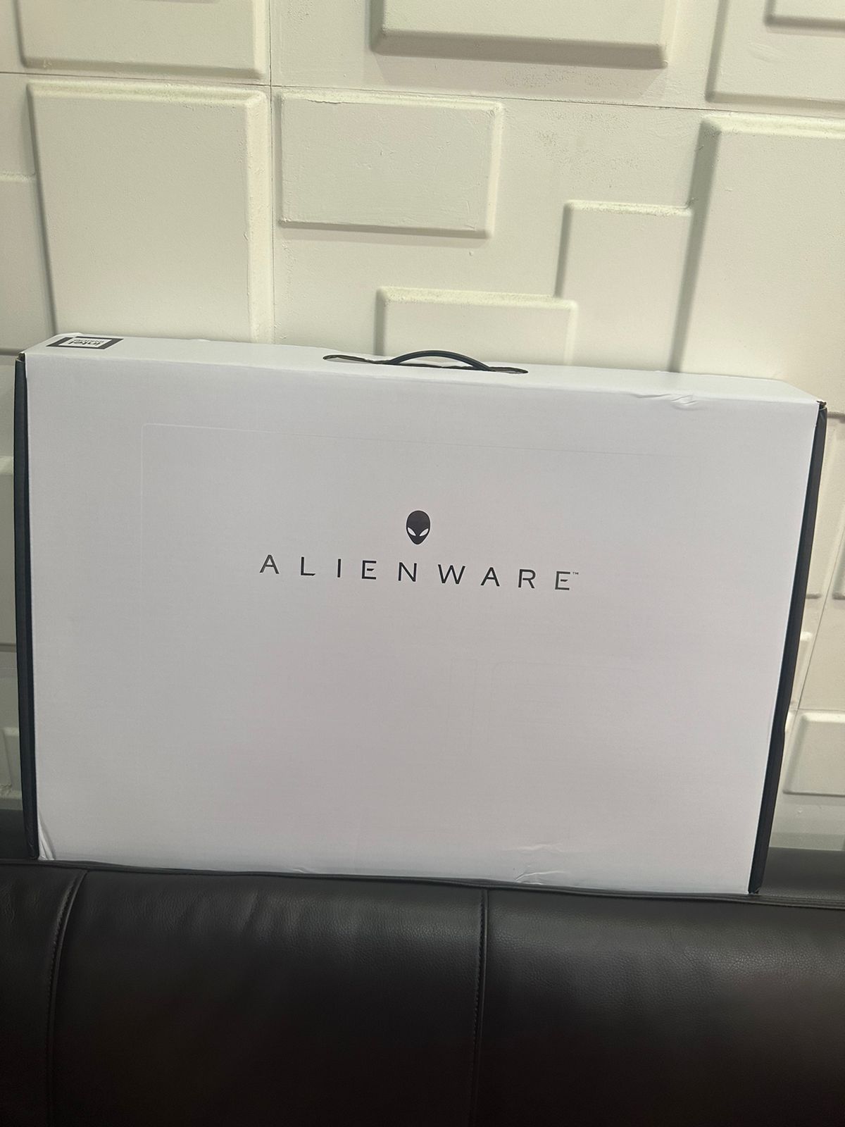 computadoras y laptops - ALIENWARE M18 16/1TB/i7/4070