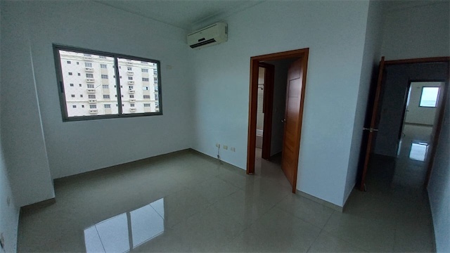 apartamentos - Vendo apto en La esperilla 255. Mts. 3 habitación 3.5 baños Balcon amplio