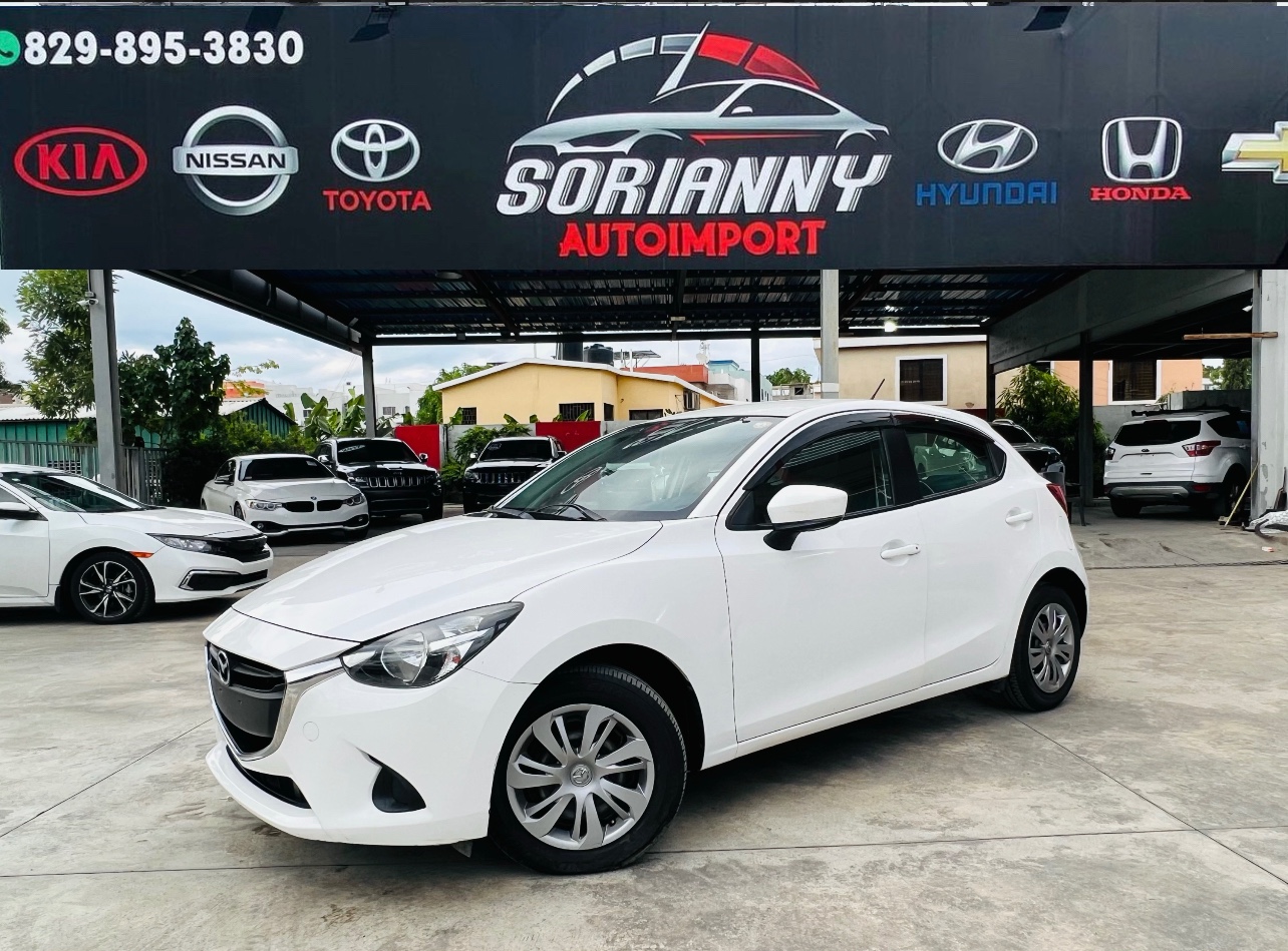 carros - Mazda Demio 2018