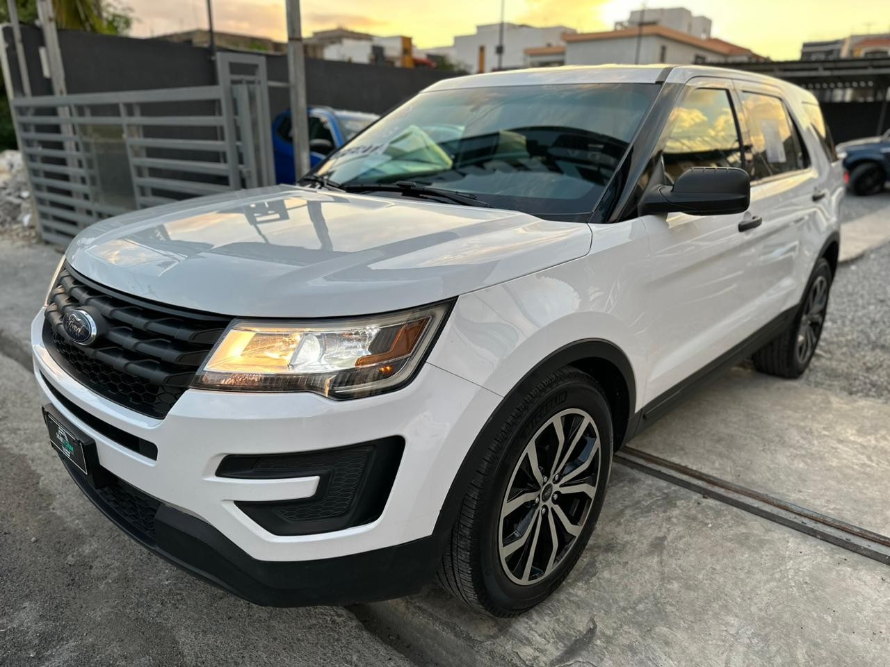 jeepetas y camionetas - Ford Explorer 2018 4x4 1
