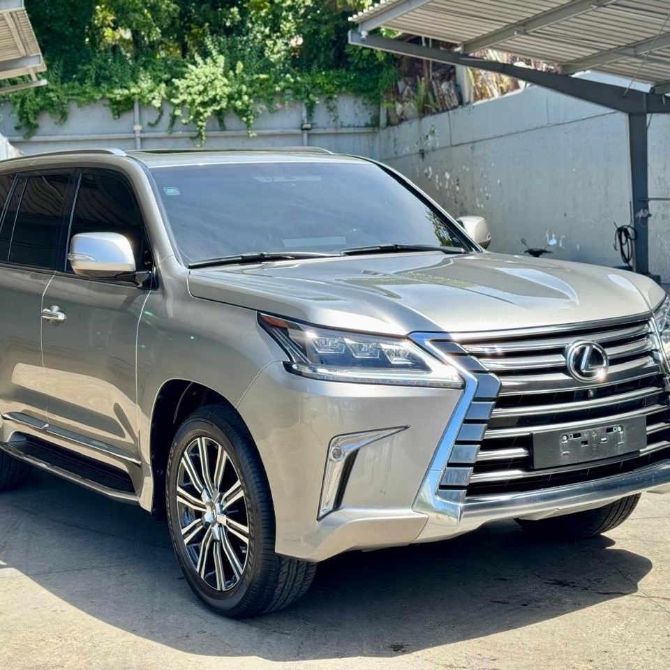 jeepetas y camionetas - lexus lx570 2018 0