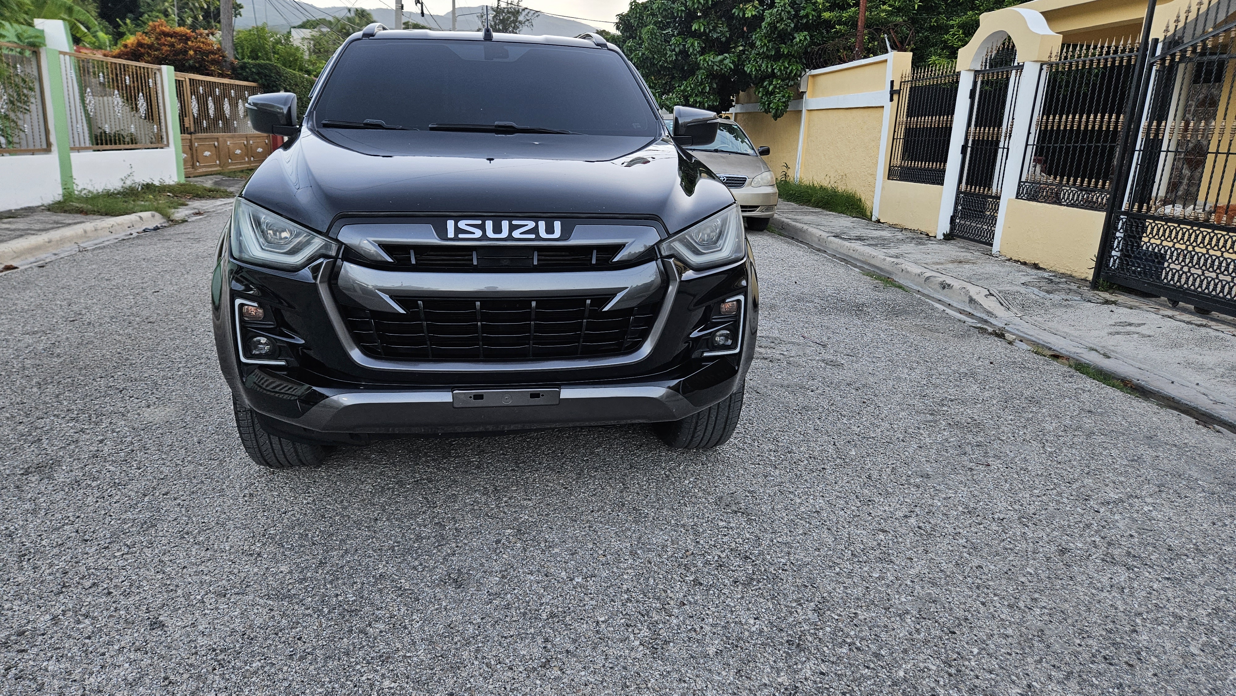 jeepetas y camionetas - Isuzu dmax 2022 lse full 1