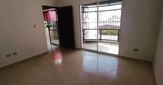 apartamentos - 3er piso en las diana atrás de periódico la información 135mt2 1