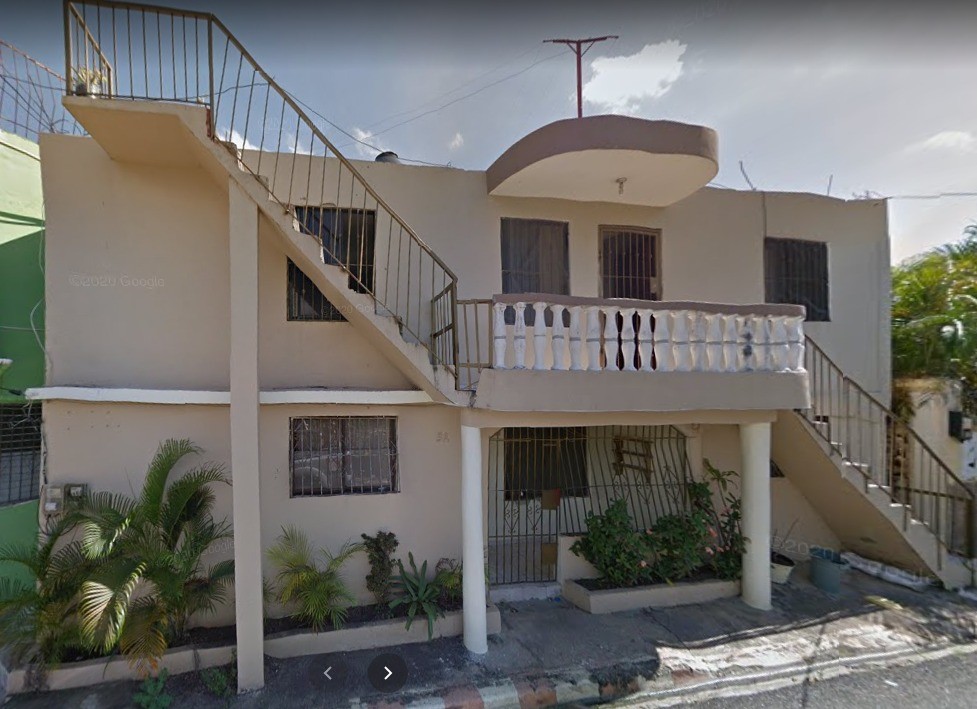 casas - Casa en la Urb. Moisés Santo Domingo Este (Dos Casas en Una)