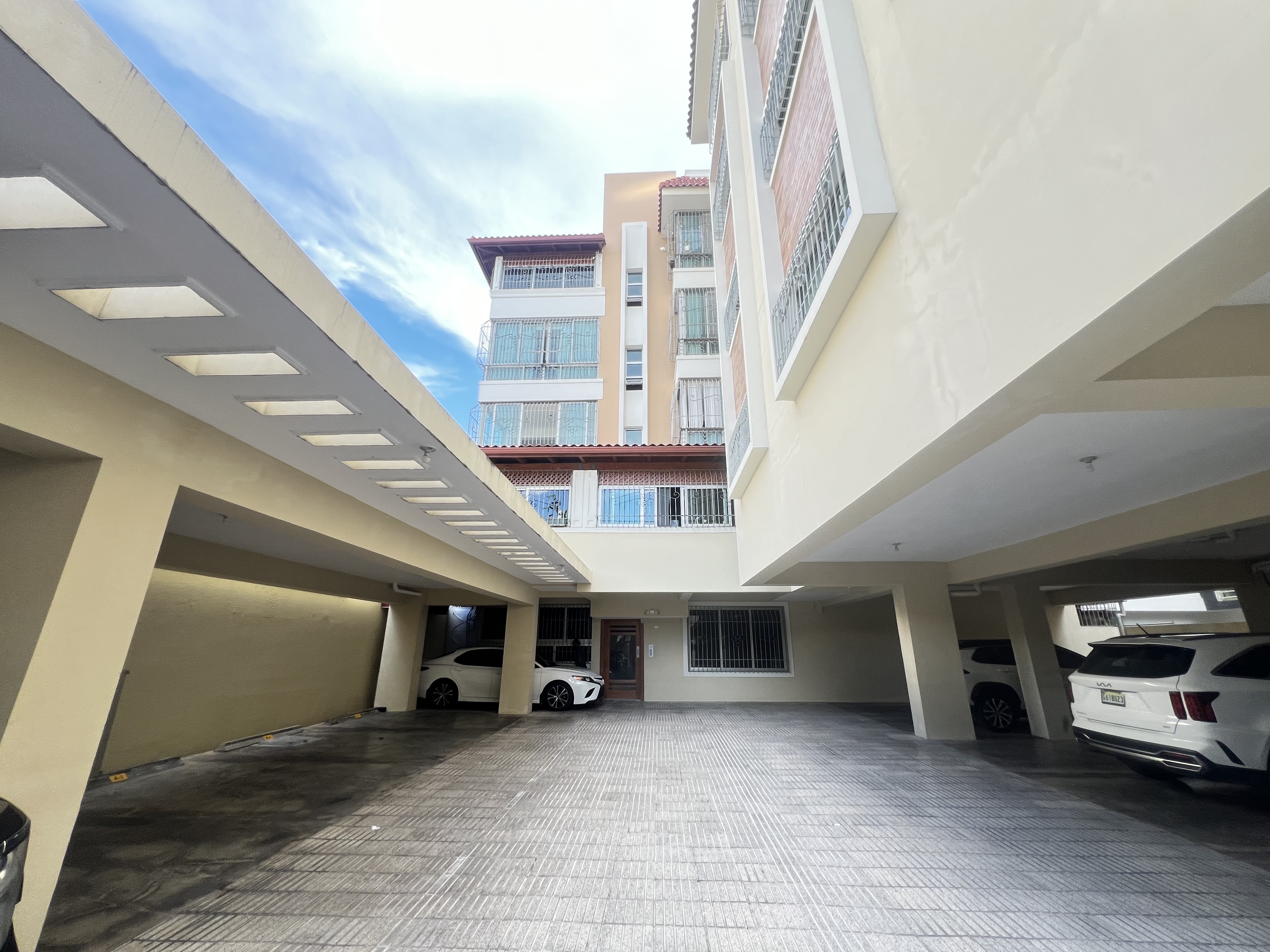 apartamentos - Alquilo apartamento en merlot Ubicado en Alma Rosa I🏢📍 Santo Domingo este  5