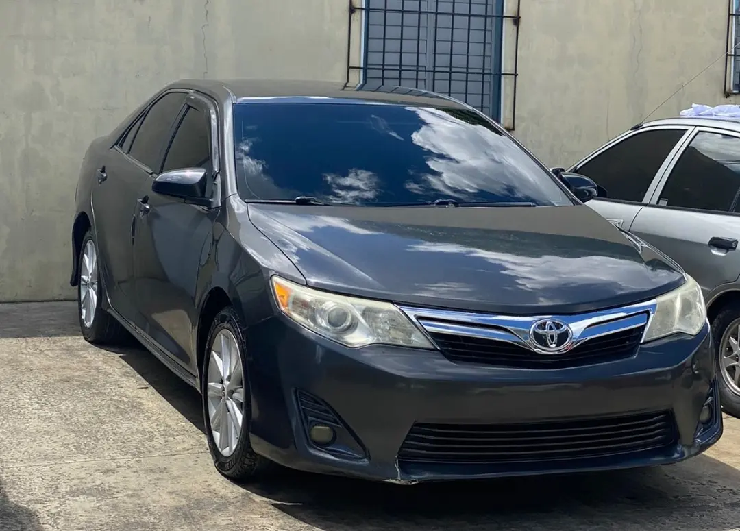 carros - Toyota Camry LE 2012 1