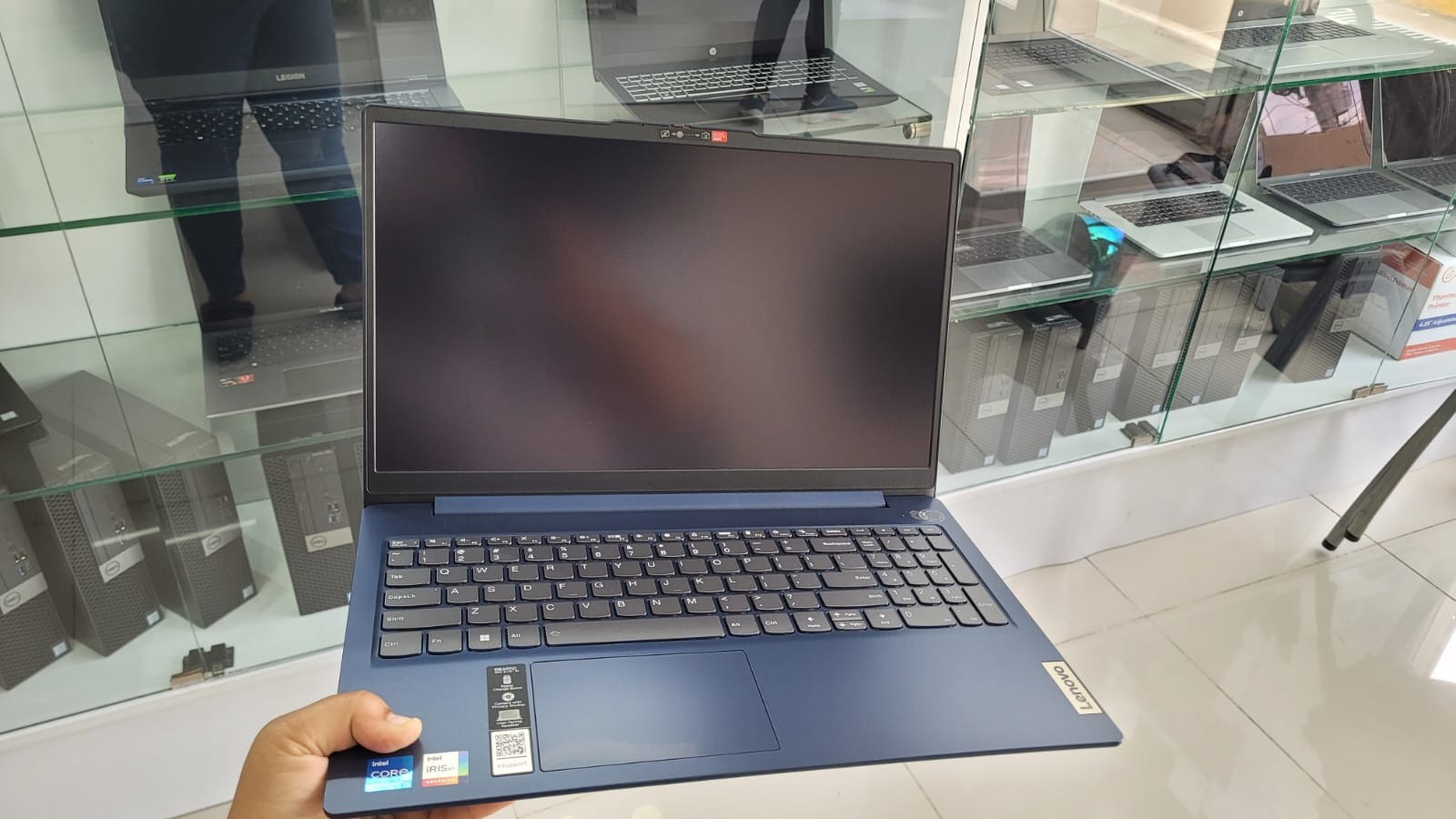 computadoras y laptops - LENOVO SLIM 3 15LRU8 TOUCH 16GB 512SSD 2