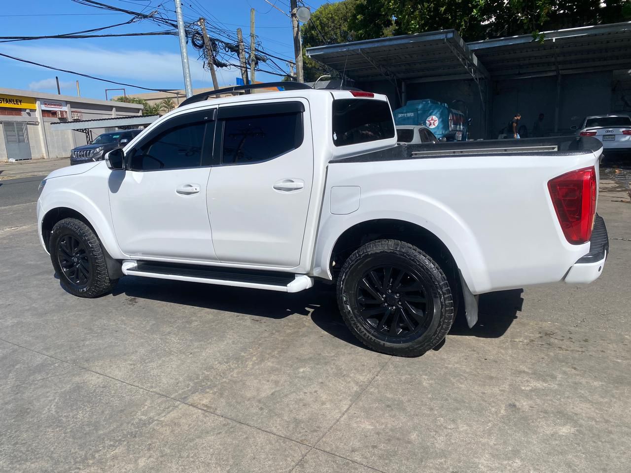 jeepetas y camionetas - Nissan frontier 2016 4