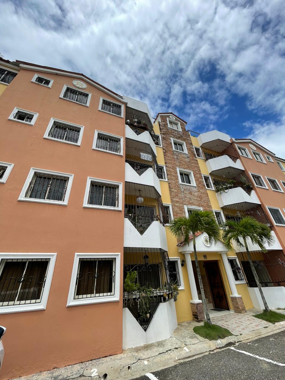 apartamentos - 3er Nivel Disponble en Llanos de Gurabo