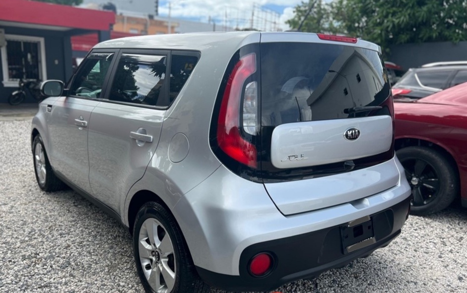 jeepetas y camionetas - 2019 Kia Soul Clean Carfax  4