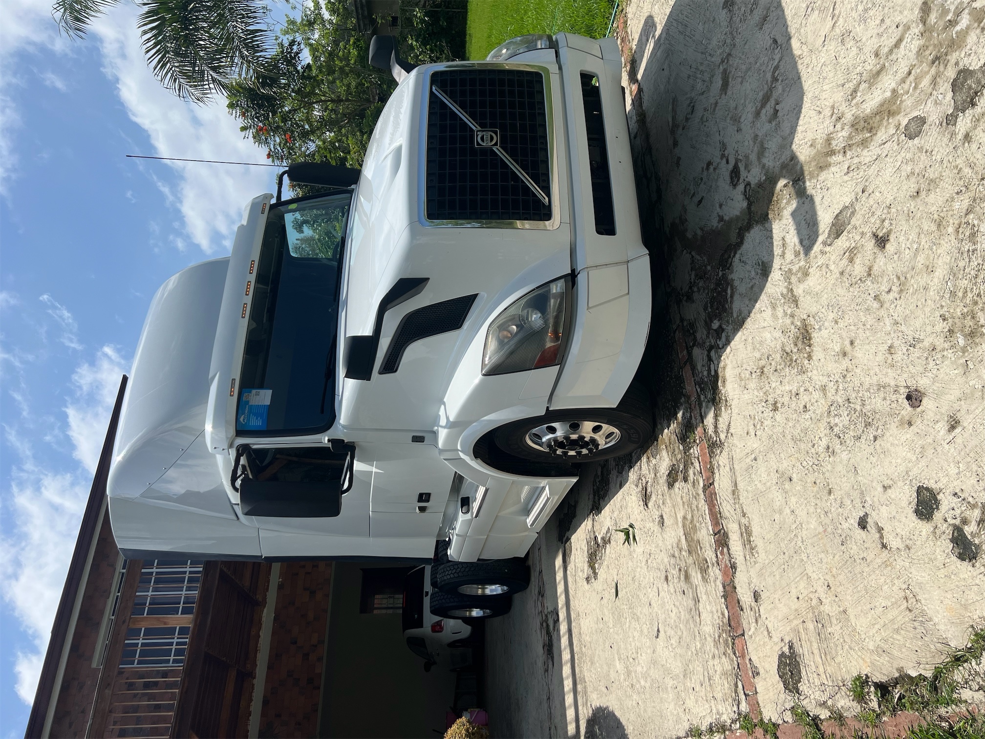 camiones y vehiculos pesados - Canción de carga pesado Volvo 9
