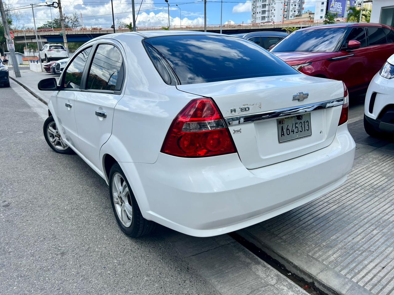 carros - Chevrolet Aveo 2015 2