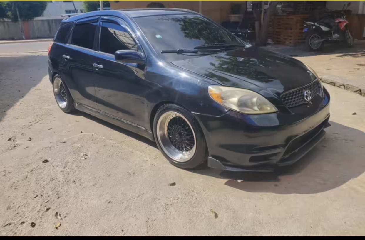 carros - Toyota Matrix  2