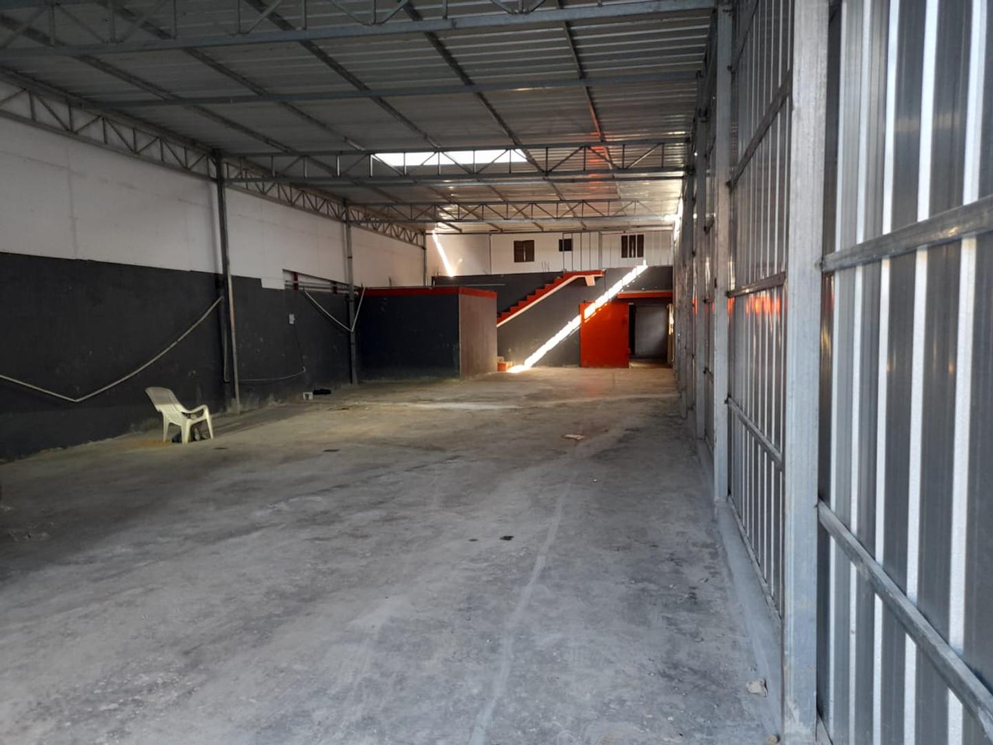 oficinas y locales comerciales - Vendo o rento Nave Industrial Alma Rosa I 2