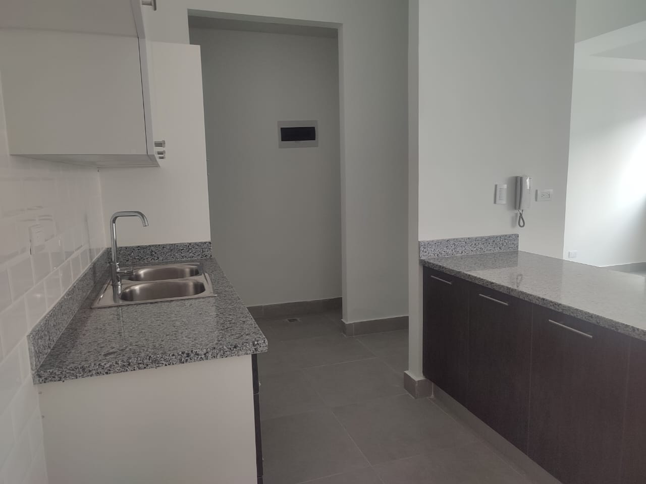 apartamentos - Apartamento en alquiler bella vista 2