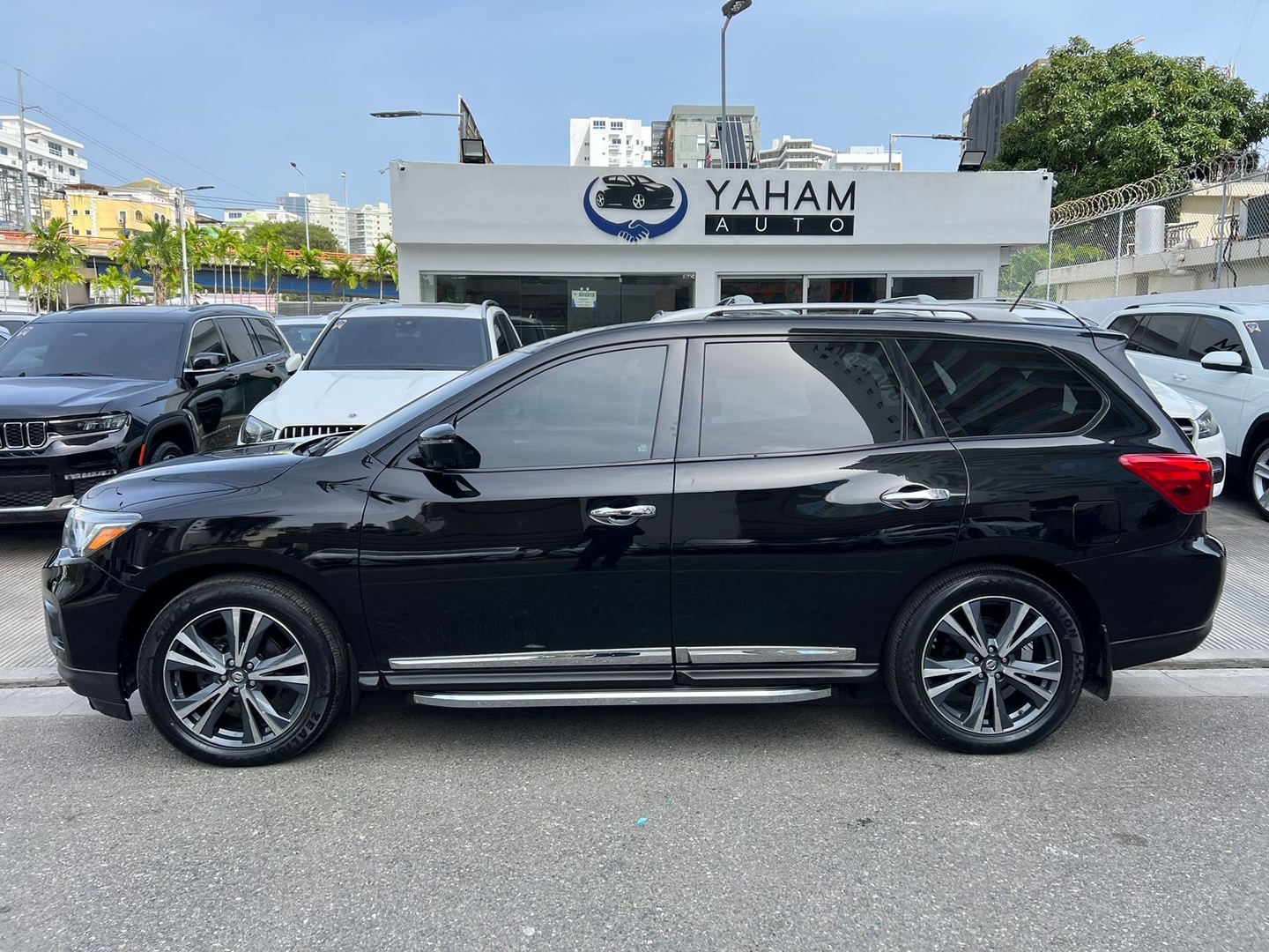 jeepetas y camionetas - Nissan Pathfinder Platinum 2018 4