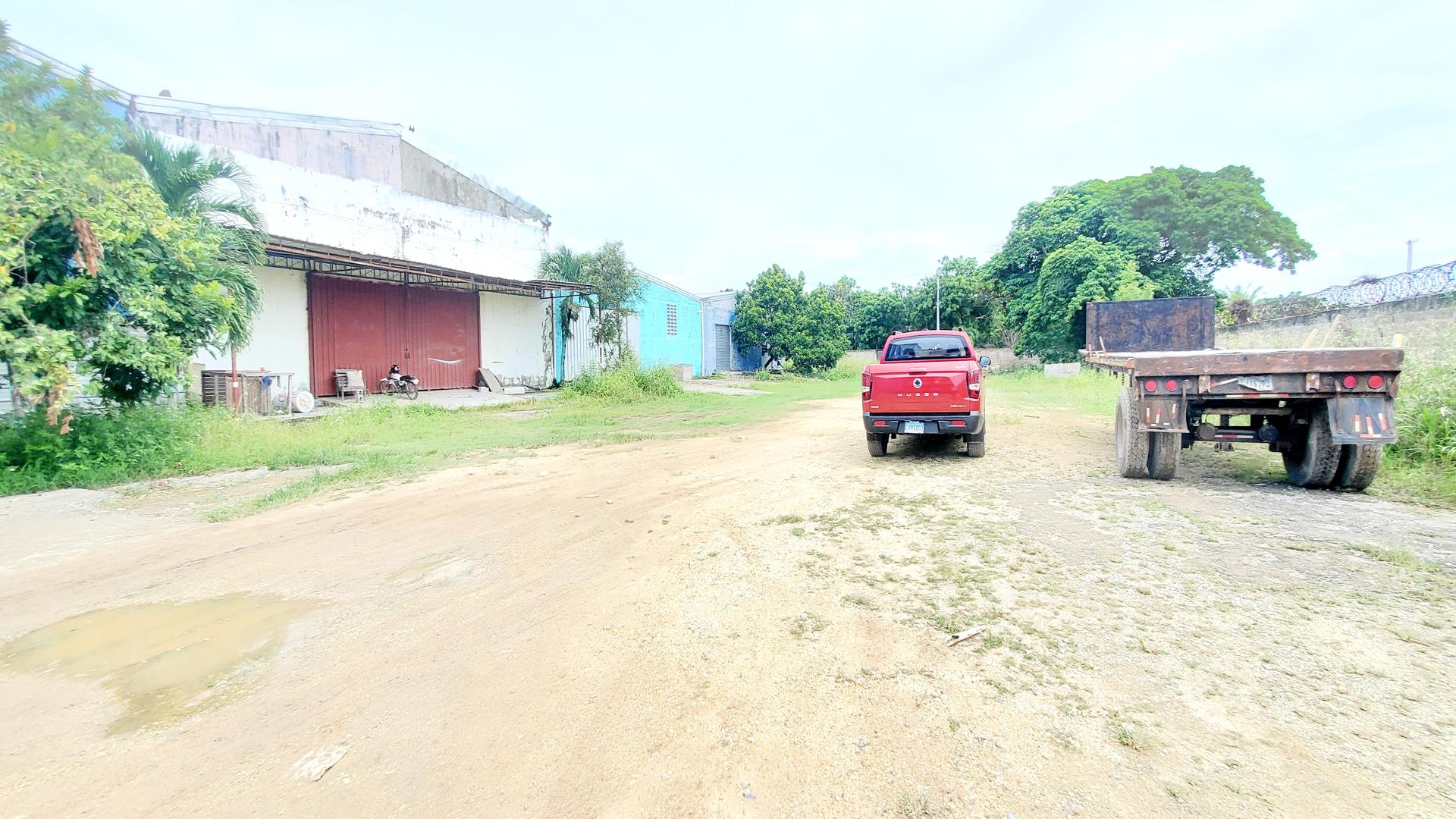 otros inmuebles - Nave Industrial en Alquiler en BOCA CHICA