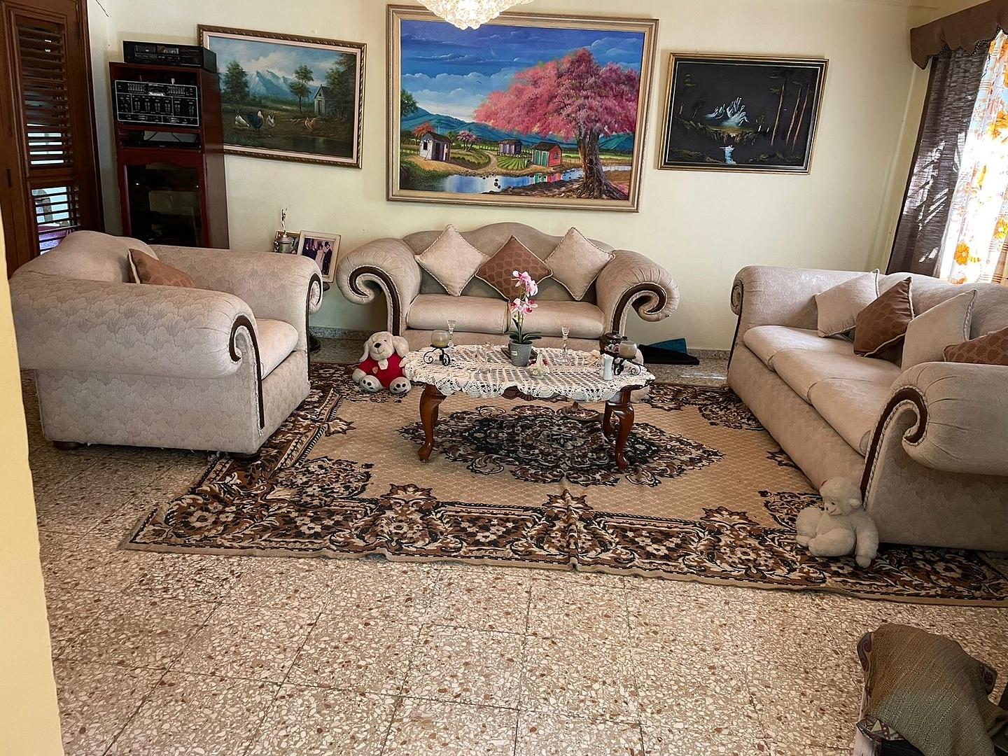 muebles y colchones - Se vende enceres del Hogar por motivo de viajes 