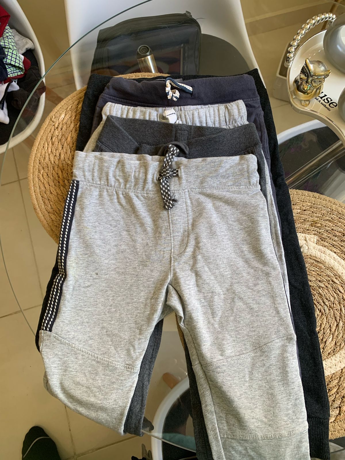 ropa y zapatos - lote de ropa y tenis de niños de 4 a 5 años  6
