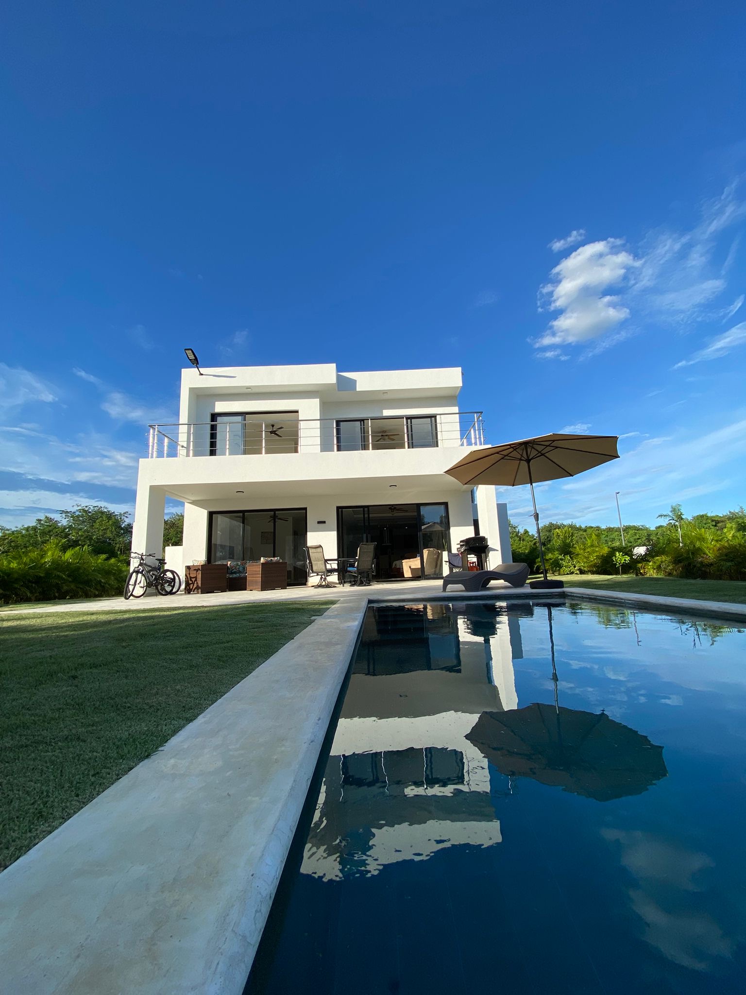 casas vacacionales y villas - Se Alquila Hermosa Villa en Romana 3