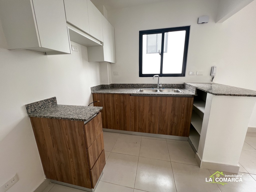 apartamentos - Acogedor Apartamento 1er Nivel con Patio en Alquiler en Santiago,  4