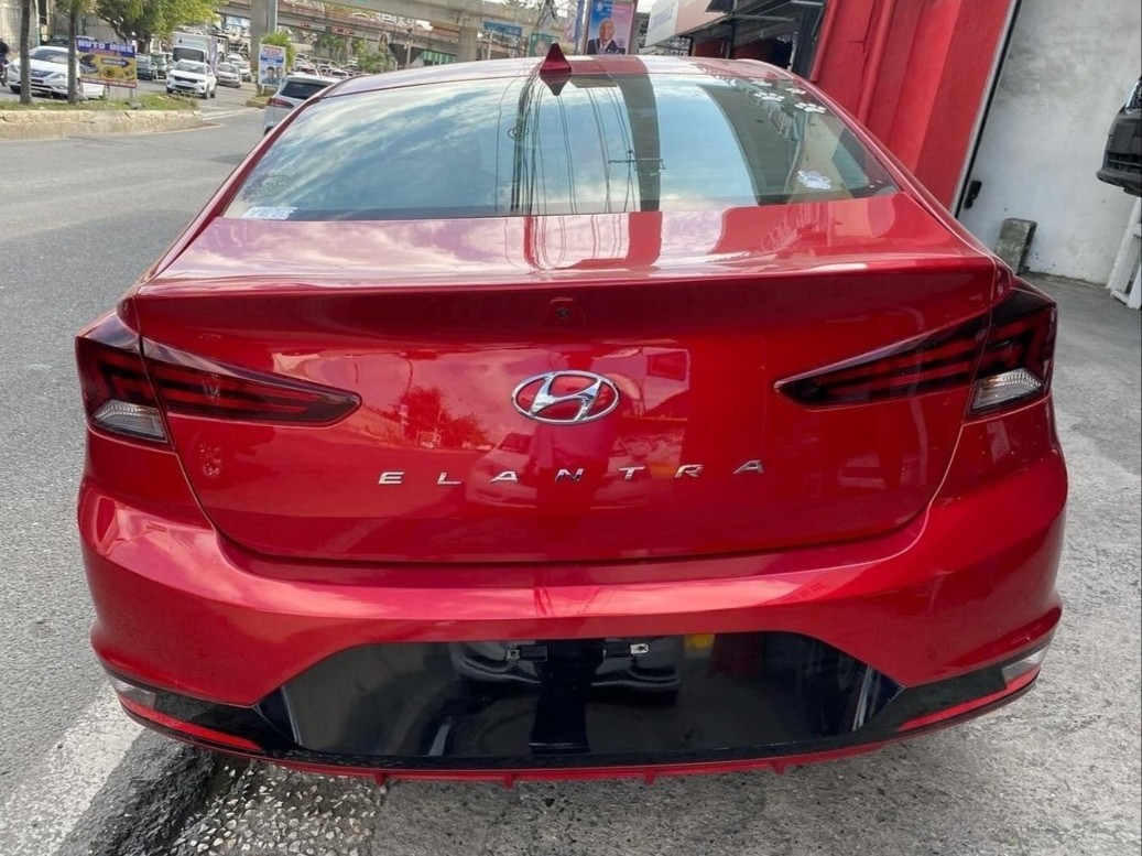 carros - 2020 Hyundai Elantra SEL  1