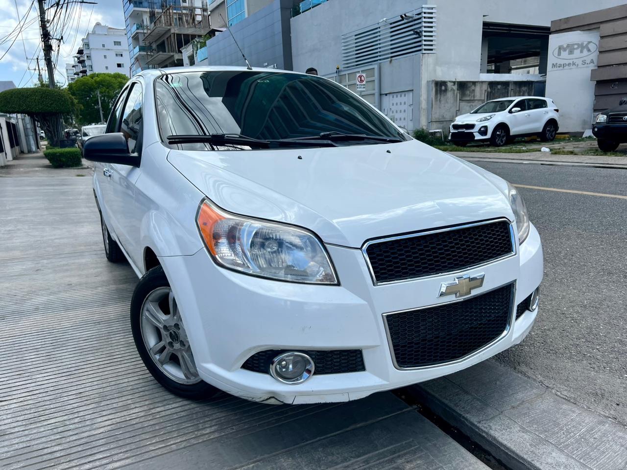 carros - Chevrolet Aveo 2015 3