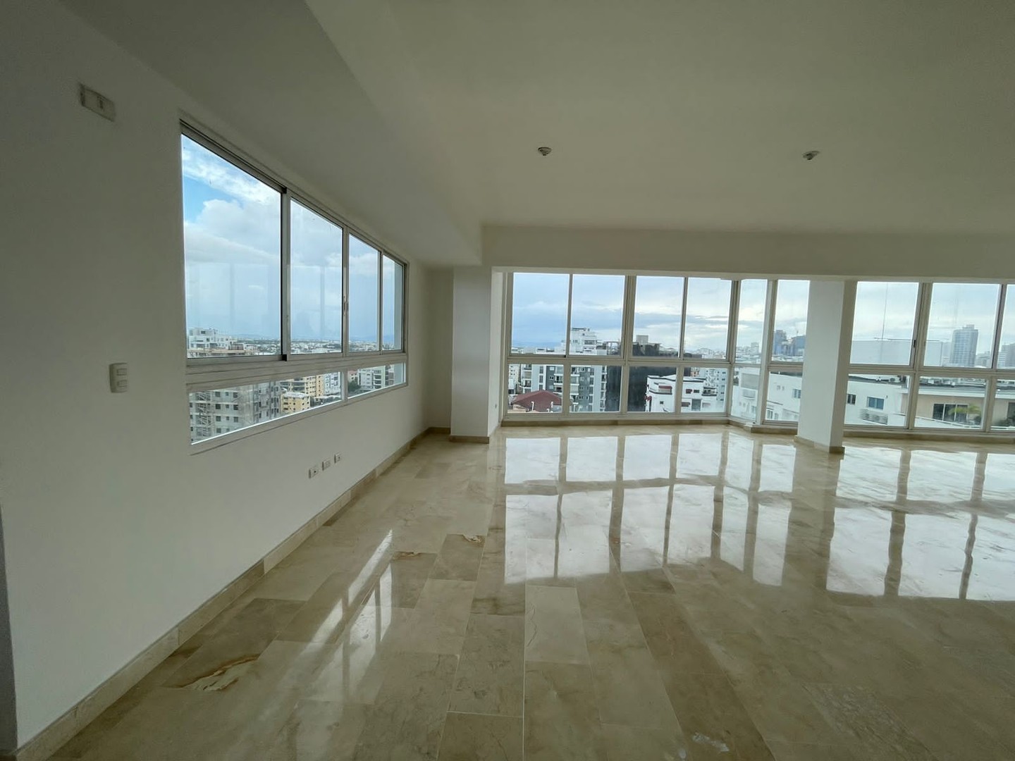 penthouses - Venta de Penthouse en el Evaris Morales  7