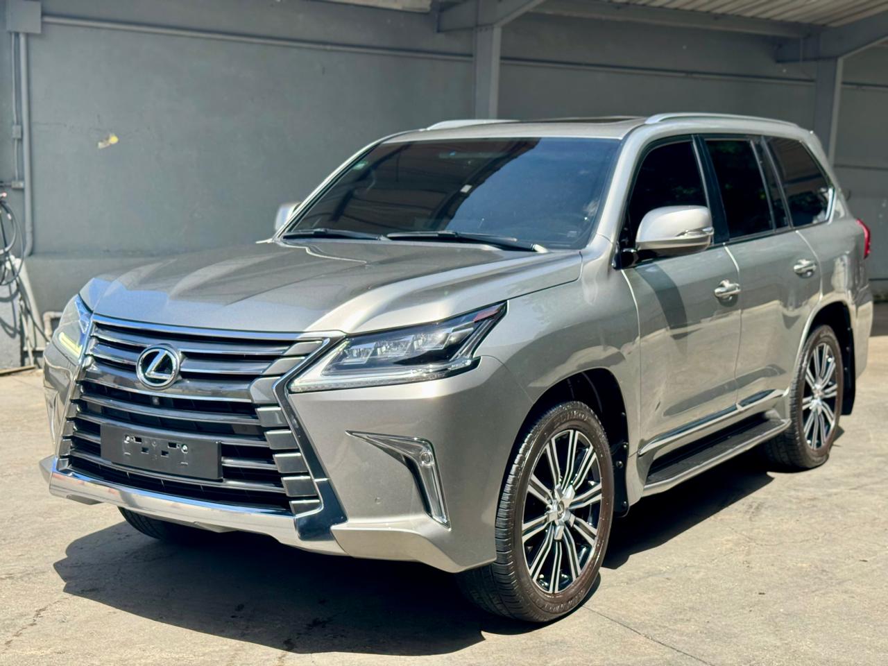 jeepetas y camionetas - lexus lx570 2018 3