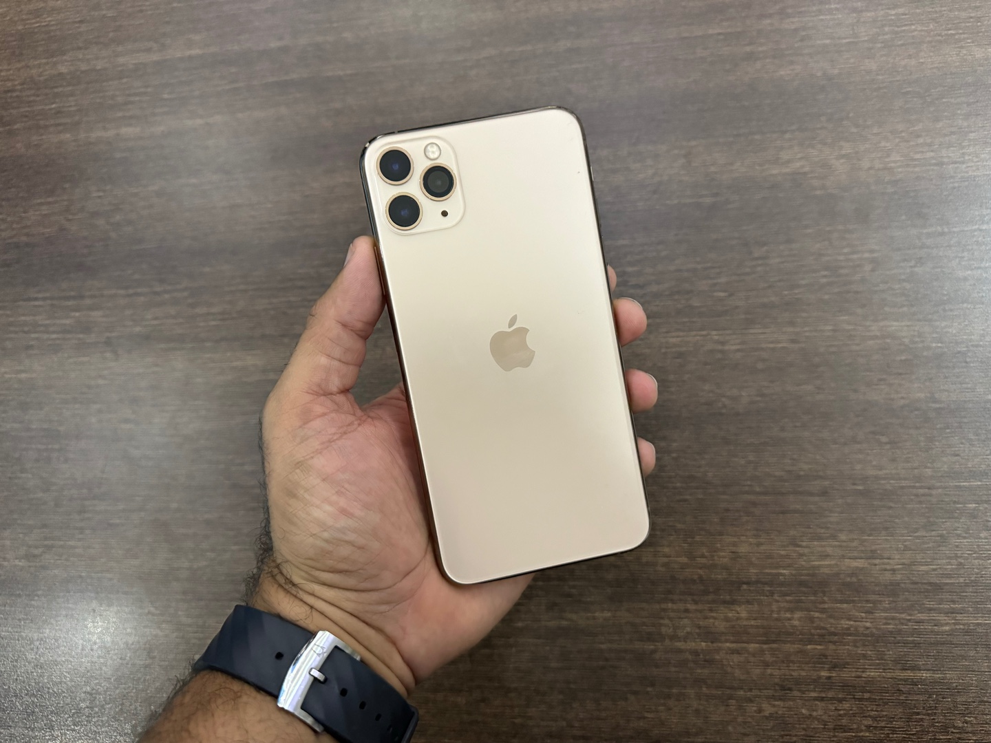 celulares y tabletas - iPhone 11 Pro Max 256GB Gold Como Nuevo, Desbloqueado, Garantía, RD$ 25,500 NEG