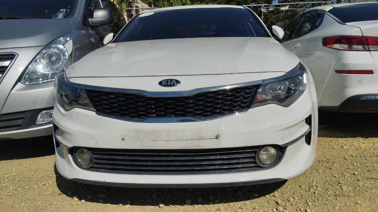 carros - KIA K5 2019 BLANCODESDE: RD$ 795,100.00