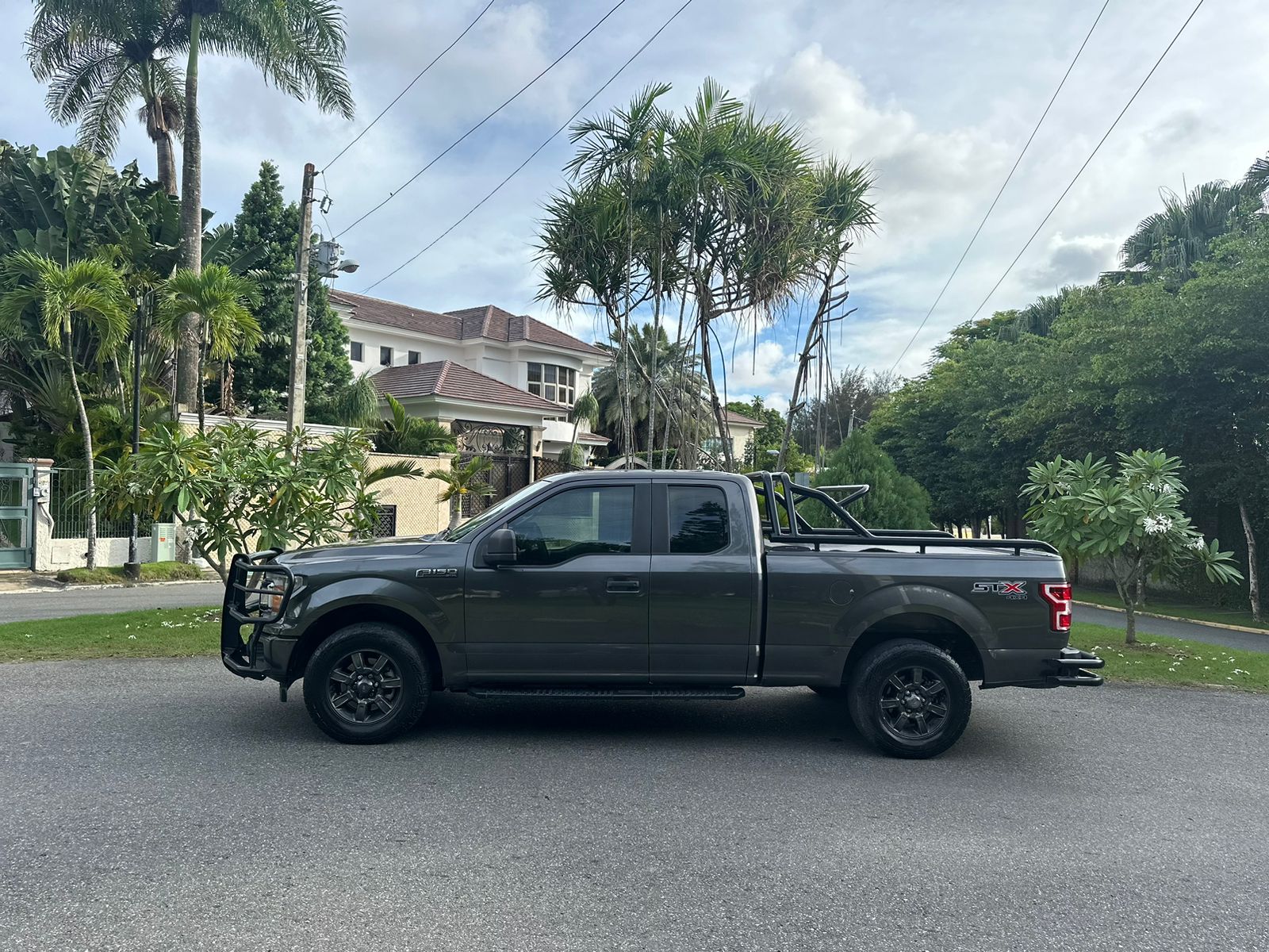 jeepetas y camionetas - FORD F150 4x4 2018 