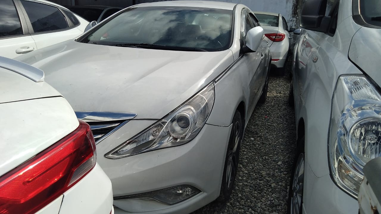 carros - HYUNDAI Y20 2016 BLANCODESDE: RD$ 560,100.00 2