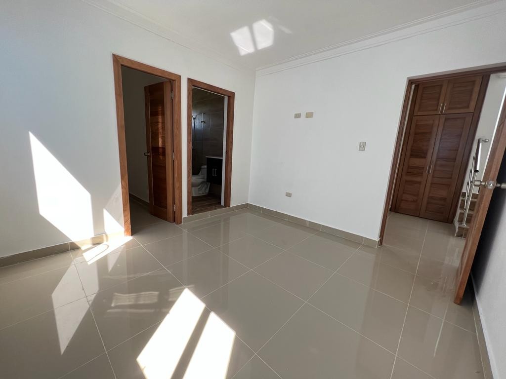 casas - CASAS DE VENTA UBICADAS EN SAN ISIDRO, BRISA ORIENTAL 5