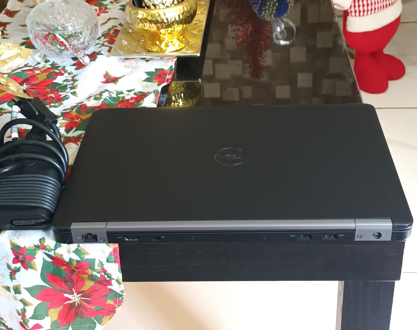 computadoras y laptops - Laptop Dell Slim e7470 i5 500GB Disco SSD 16GB DDR4 Ram win 11
