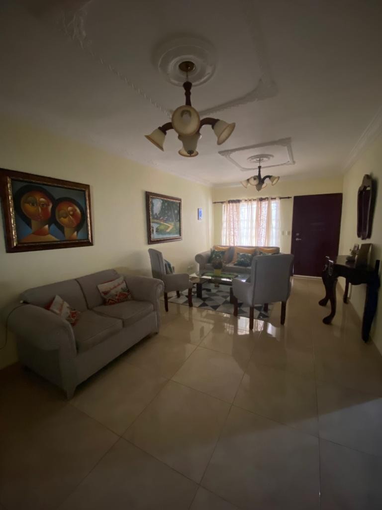 casas - Hermosa residencia de venta en exclusivo Sector en Higuey.

 1