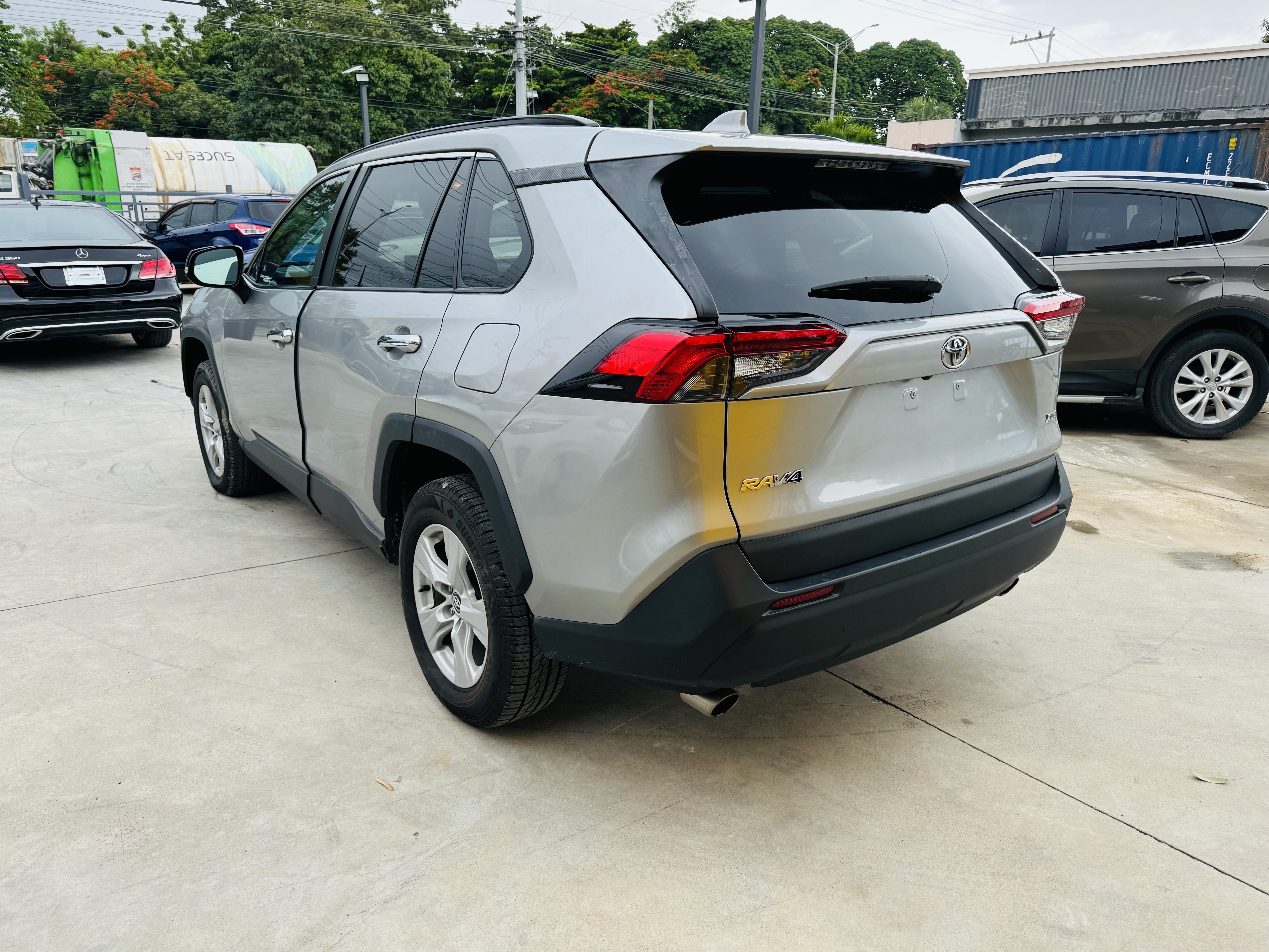 jeepetas y camionetas - Toyota RAV4 XLE 2021 ✅ ComoNueva  3