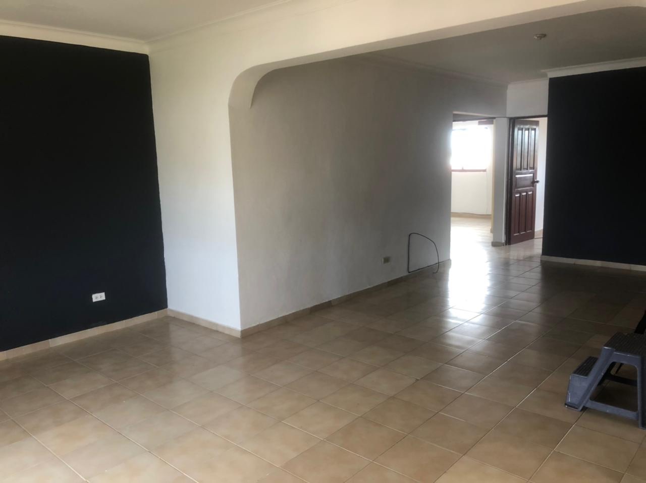 apartamentos - Venta de apartamento en Alma Rosa 2da 4to piso con 151mts Santo Domingo  3