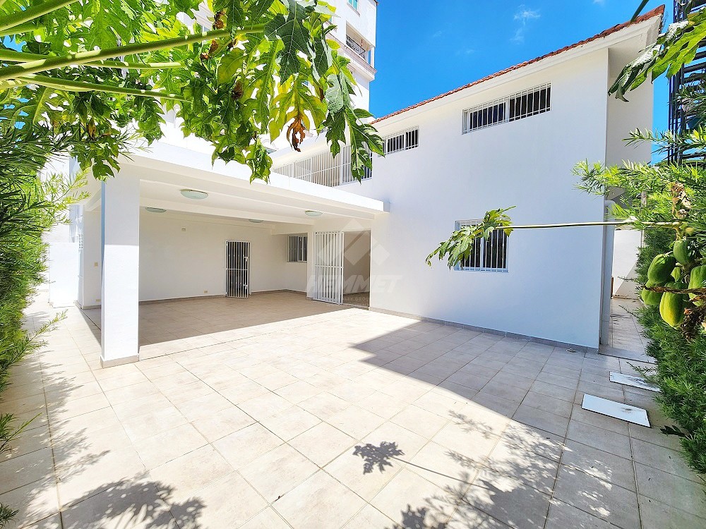 casas - ESPACIOSA CASA 5 HABITACIONES CON TERRAZA CERROS GURABO STGO. 