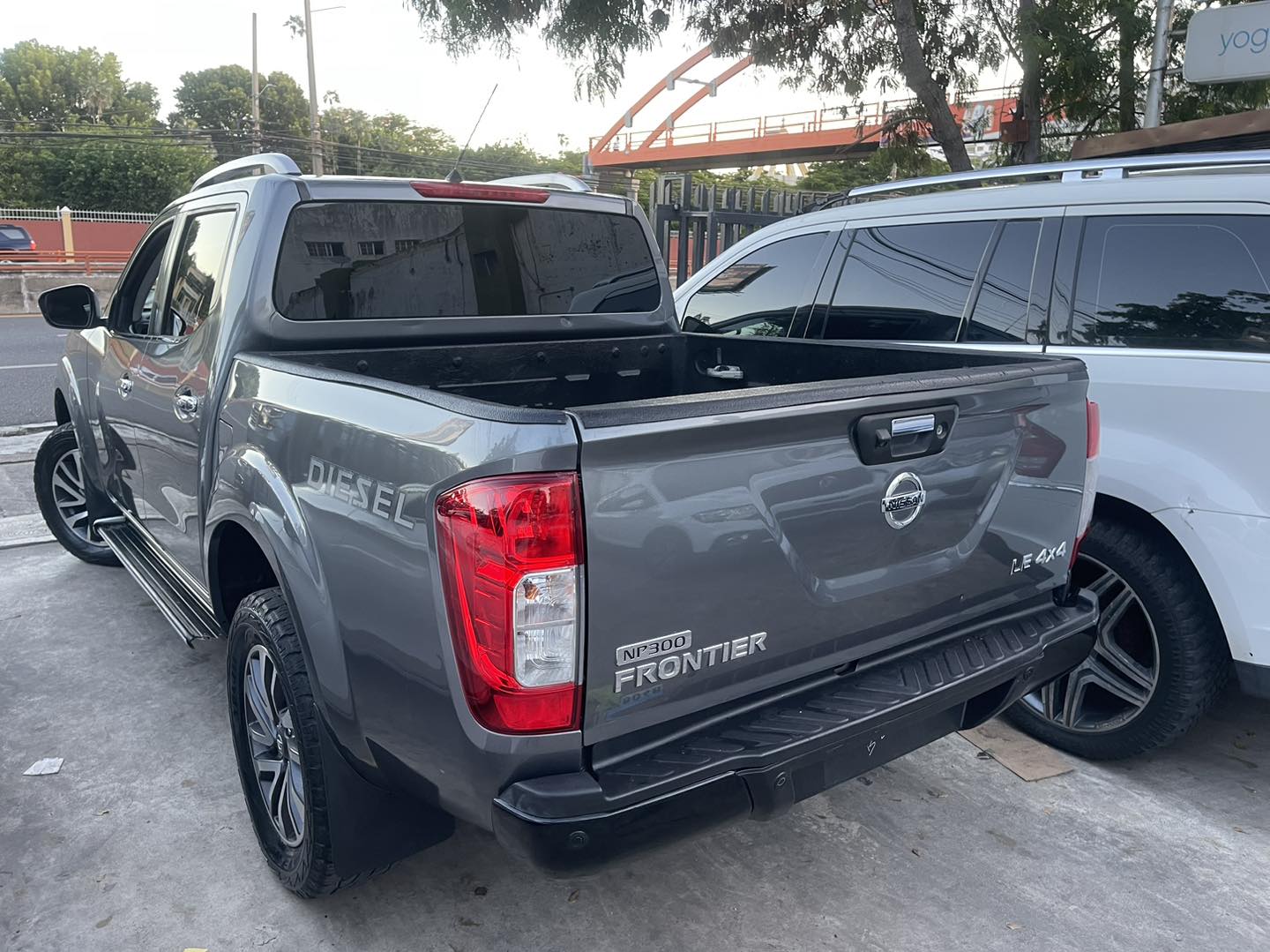 jeepetas y camionetas - NISSAN FRONTIER NP300 2016 4